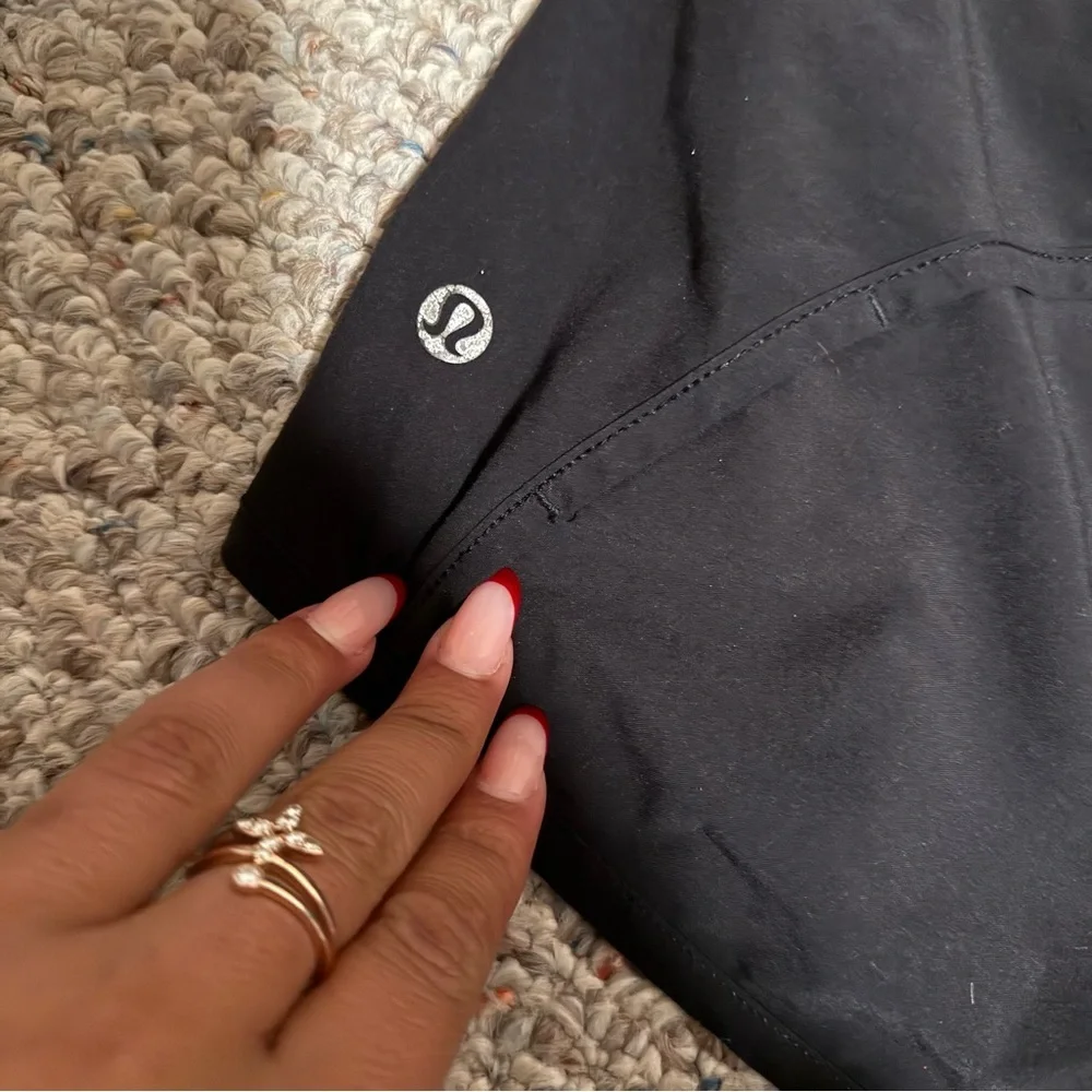 Lululemon Run Times Short *4-way Stretch Black- Size 6
